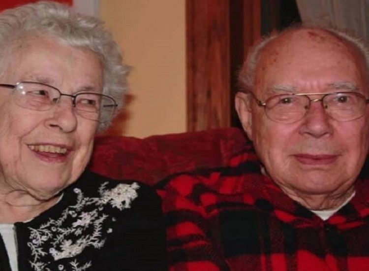 Έζησαν μαζί για 73 χρόνια – Πέθαναν με έξι ώρες διαφορά από κορωνοϊό