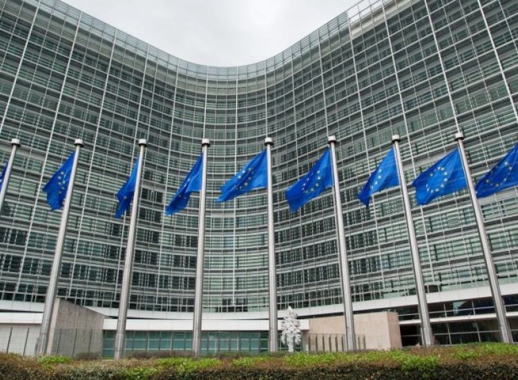 Η ΕΕ προτείνει ένα σχέδιο ύψους 2 τρισ. ευρώ για την οικονομική ανάκαμψη