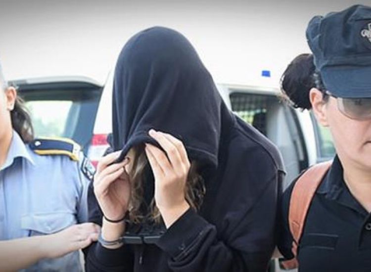 Ισραηλινή δώρισε χιλιάδες ευρώ στην 19χρονη που κατηγορείται για τα περί ομαδικού βιασμού
