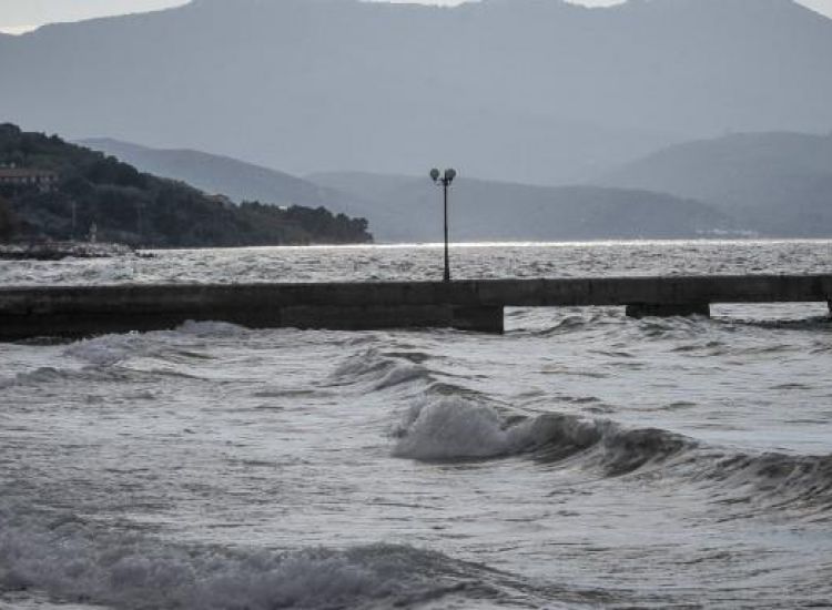 Ελλάδα: «Προειδοποίηση για τσουνάμι, απομακρυνθείτε από ακτές»