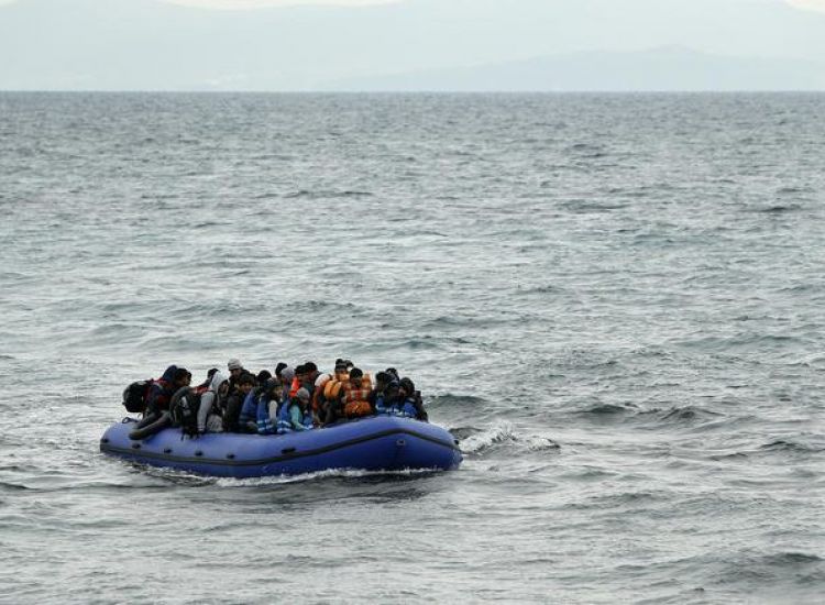 Ναυάγιο με πρόσφυγες ανοικτά της Χίου με 4 νεκρούς και 30 αγνοούμενους