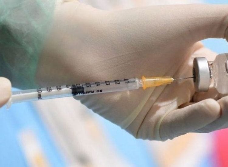 Αναβάλλεται η χρήση του εμβολίου της AstraZeneca στην Κύπρο