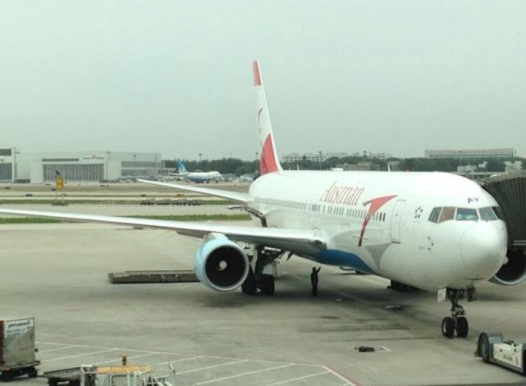 Τεχνικό πρόβλημα σε αεροπλάνο που μετέφερε 60 Κύπριους στο Αμστερνταμ