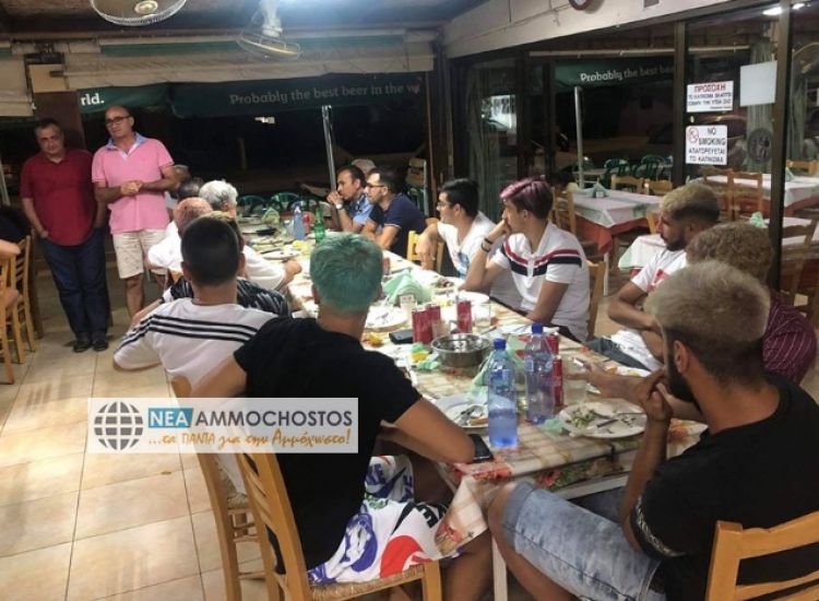 Δερύνεια: Δείπνο στους νεοσύλλεκτους παρέθεσε ο Δήμος