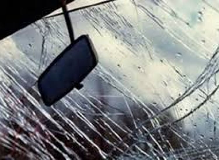 Λιοπέτρι: Ανατράπηκε όχημα στον αυτοκινητόδρομο