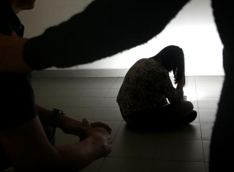 16χρονη κατήγγειλε τον πατέρα της για σεξουαλική παρενόχληση