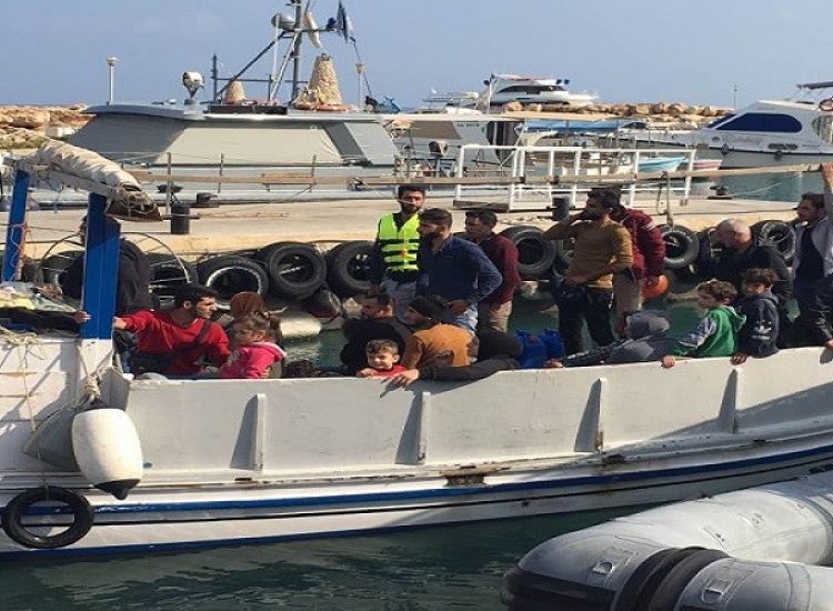 ΕΚΤΑΚΤΟ - Κάβο Γκρέκο: 100 και πλέον μετανάστες σε πλοιάριο