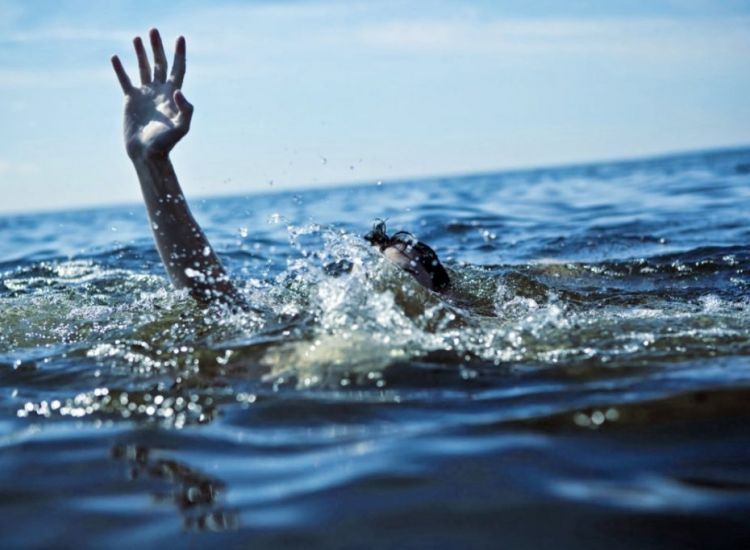 ΕΚΤΑΚΤΟ: Νεκρός ανασύρθηκε λουόμενος από παραλία στον Πρωταρά