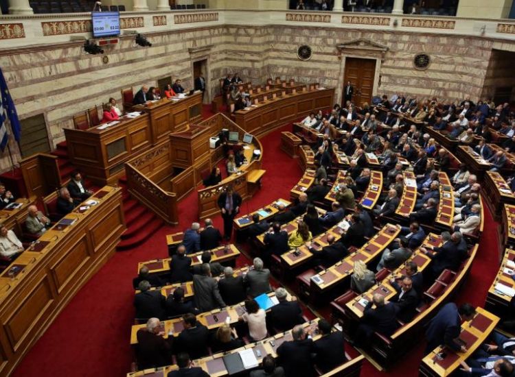 Άρση της βουλευτικής ασυλίας για Λοβέρδο, Σαλμά και Φωκά ψήφισε η Βουλή των Ελλήνων