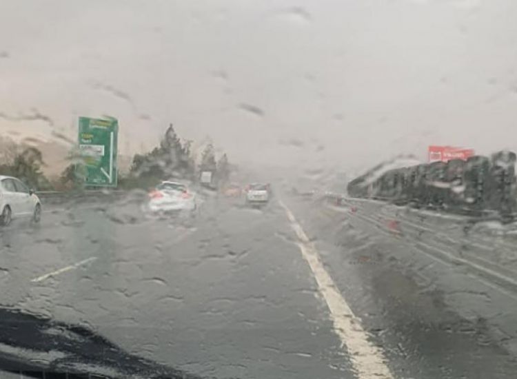 Τρία τροχαία στον αυτοκινητόδρομο Αγίας Νάπας - Ριζοελιάς λόγω βροχών