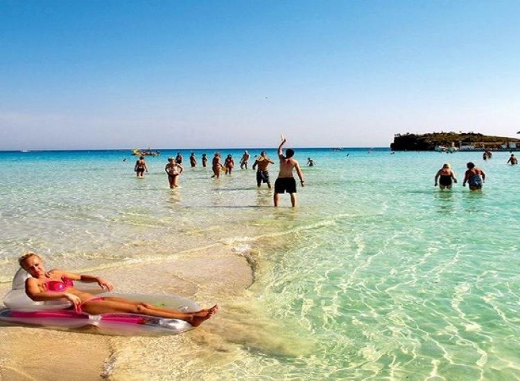 Αμμόχωστος: Αυτές είναι οι 28 κατάλληλες παραλίες