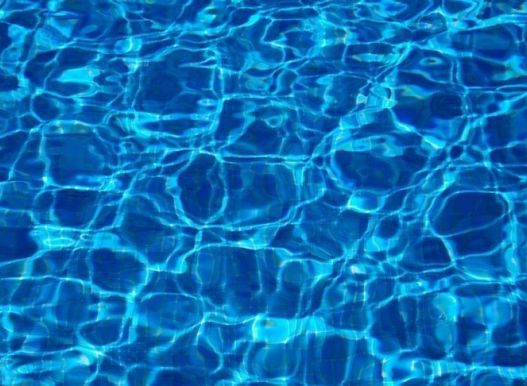 Αναθυμιάσεις από πισίνα έθεσαν σε κίνδυνο τη ζωή λουόμενων