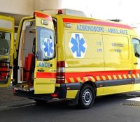 Τροχαίο στο Ξυλοφάγου - Τέσσερις τραυματίες, οι δύο ανήλικοι - Απεγκλωβίστηκαν και κάηκε το όχημα