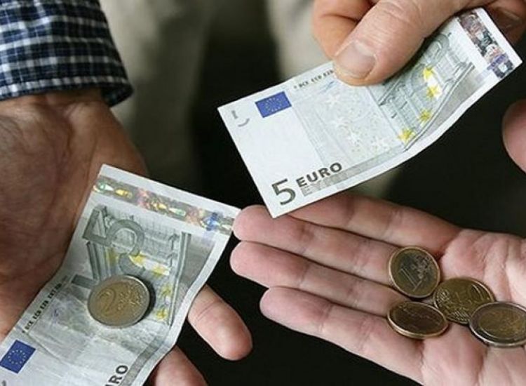 Αυτοί είναι οι μισθοί στην Κύπρο - Πολίτες παίρνουν κάτω από €500