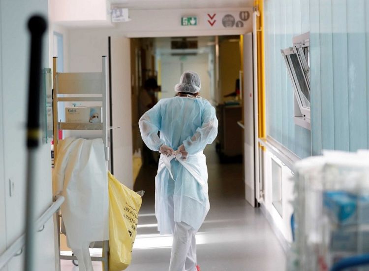 Χατζηγιάννη: Στο Νοσοκομείο Αναφοράς 17χρονος με κορωνοϊό (vid)