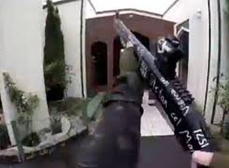 Το βίντεο από την επίθεση στη Νέα Ζηλανδία (ΣΚΛΗΡΕΣ ΕΙΚΟΝΕΣ)