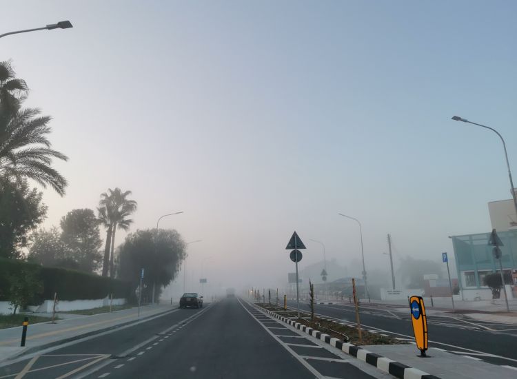 Πυκνή ομίχλη στην επ. Αμμοχώστου - Εργασίες στον αυτοκινητόδρομο Λάρνακας - Παραλιμνίου