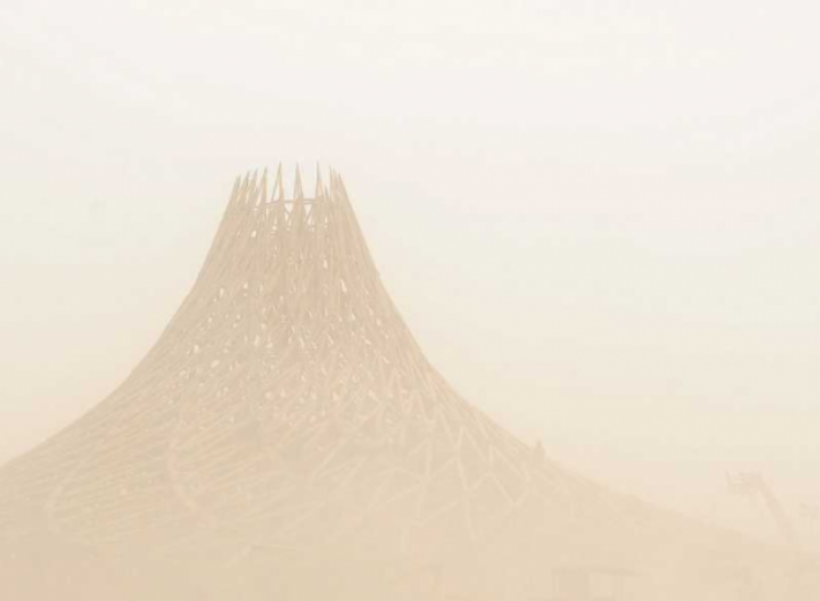 Το «Burning Man» ανοίγει τις πύλες του στην Νεβάδα. Ναρκωτικά, γυμνισμός και όργια στην έρημο