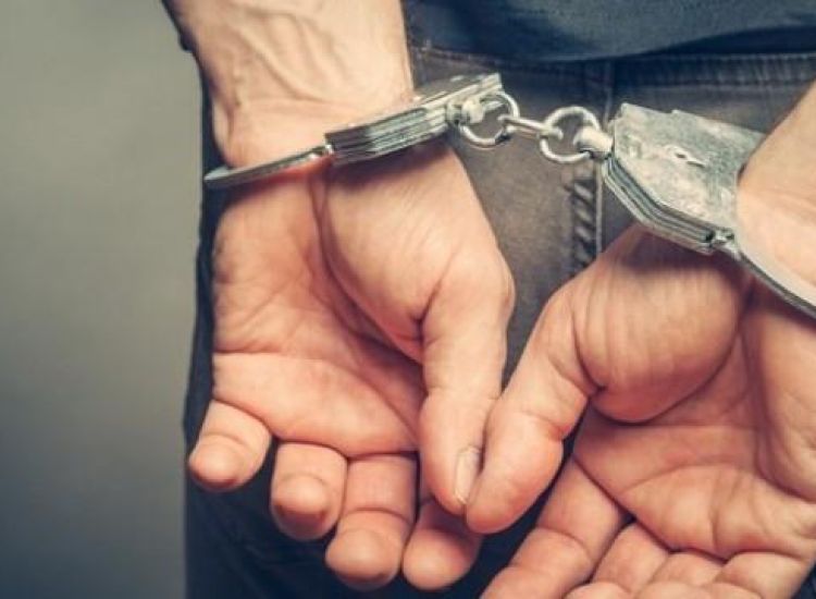 Αμμόχωστος: Χειροπέδες σε 34χρονο φυγόδικο που έψαχναν για να εκτίσει την ποινή του