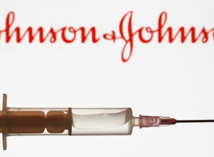 Η Johnson & Johnson ξεκινά δοκιμές σε ανθρώπους για το εμβόλιο κορωνοϊού
