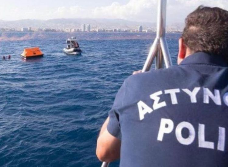 Κάβο Γκρέκο: Μετανάστες έπεσαν στο νερό - Αγνοείται ένας - Επιχείρηση διάσωσης