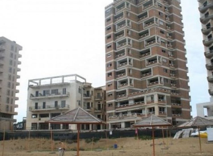 Τατάρ: Πιθανόν να κατεδαφιστούν σπίτια-ξενοδοχεία στην περίκλειστη Αμμόχωστο