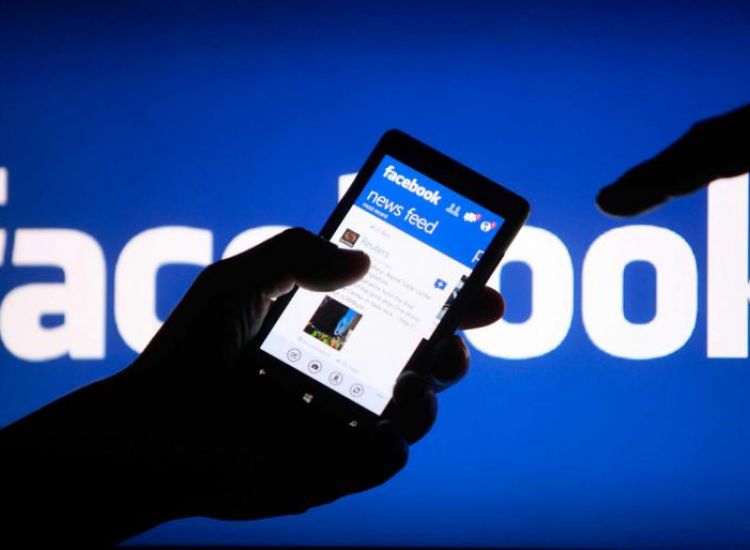 Νέο σκάνδαλο: Το Facebook μοίρασε δεδομένα χρηστών σε άλλες εταιρίες