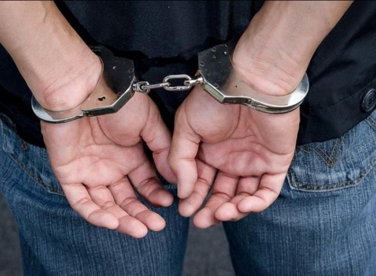 Επ. Αμμοχώστου: "Ντου" της αστυνομίας σε συγκρότημα διαμερισμάτων - Συνελήφθησαν τέσσερις παράνομοι μετανάστες