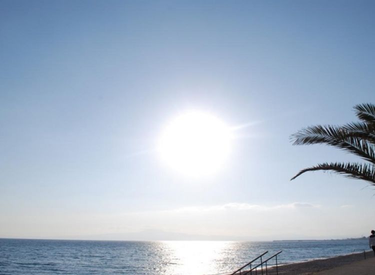 Καμίνι και σήμερα η Κύπρος. Στους 40 βαθμούς ο υδράργυρος