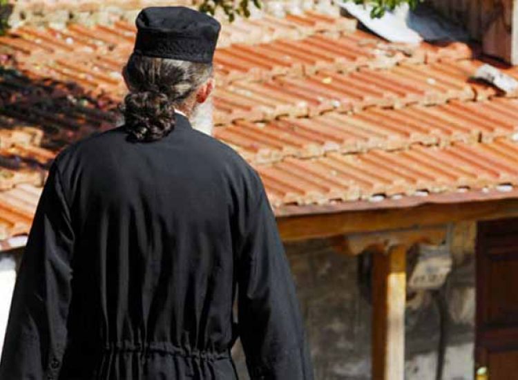 Αμμόχωστος - ΠΡΟΣΟΧΗ: Ρουμάνος παρουσιάζεται ως μοναχός και αποσπά χρηματικά ποσά