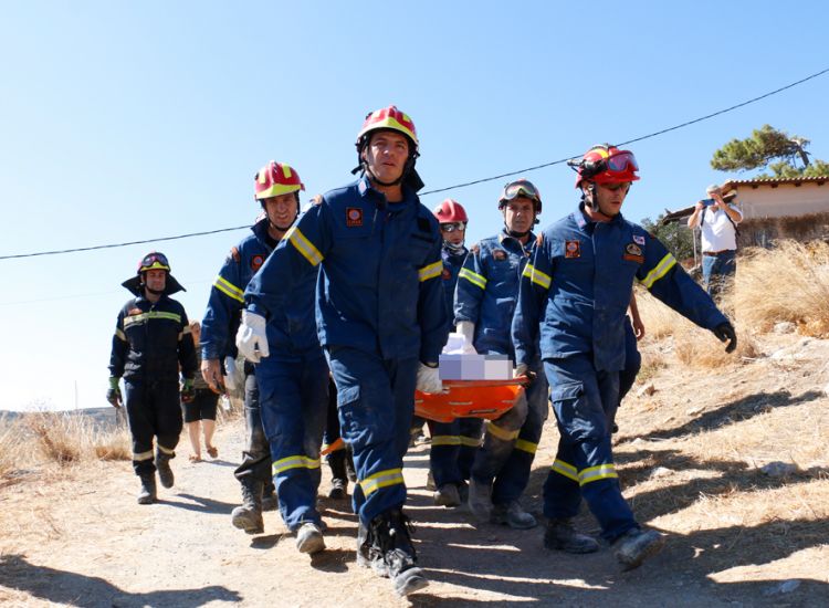 Σεισμός 5,8 Ρίχτερ στο Ηράκλειο Κρήτης: Ένας νεκρός, εννέα τραυματίες και μεγάλες ζημιές (φώτος)