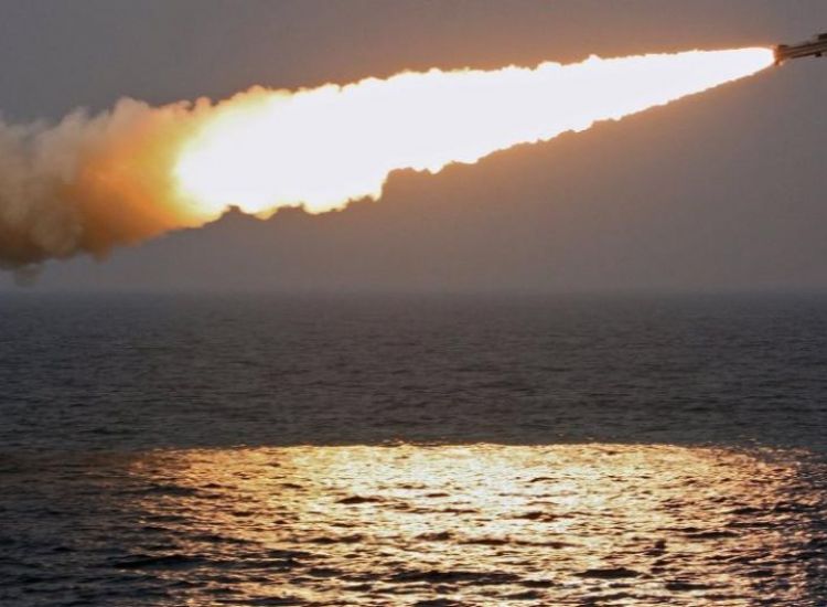 Ρωσία: Το πολεμικό ναυτικό δοκιμάζει υπερηχητικό πύραυλο
