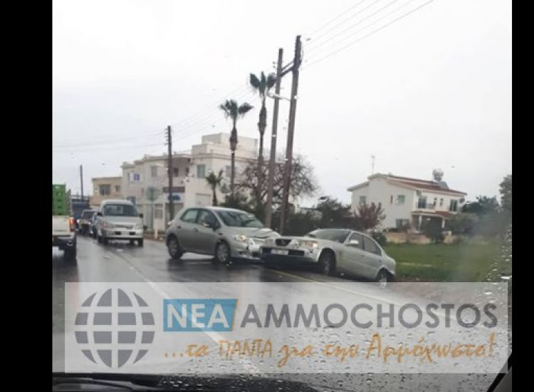 Τροχαίο ατύχημα στο δρόμο Παραλιμνίου - Σωτήρας!