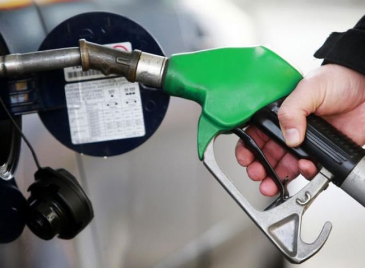 Καύσιμα: Δέκα σεντ πάνω η βενζίνη σε ένα μήνα